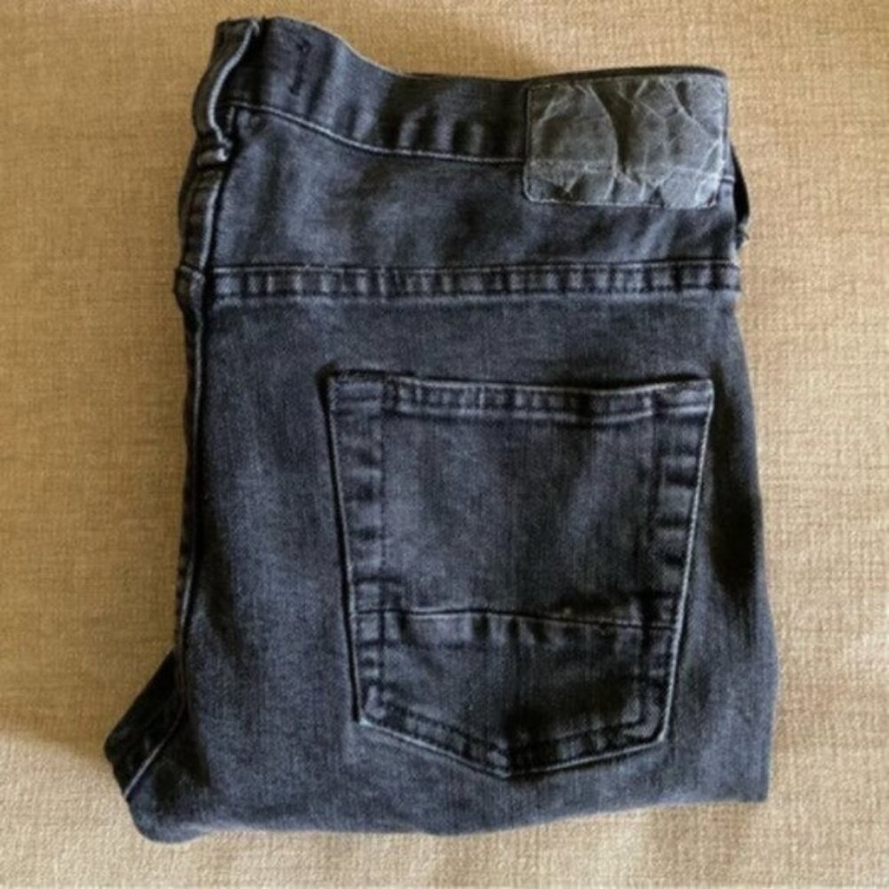 Y2K Bullhead Denim Co. Moto Stacked Skinny Zipper Jeans. Size 30x32.
